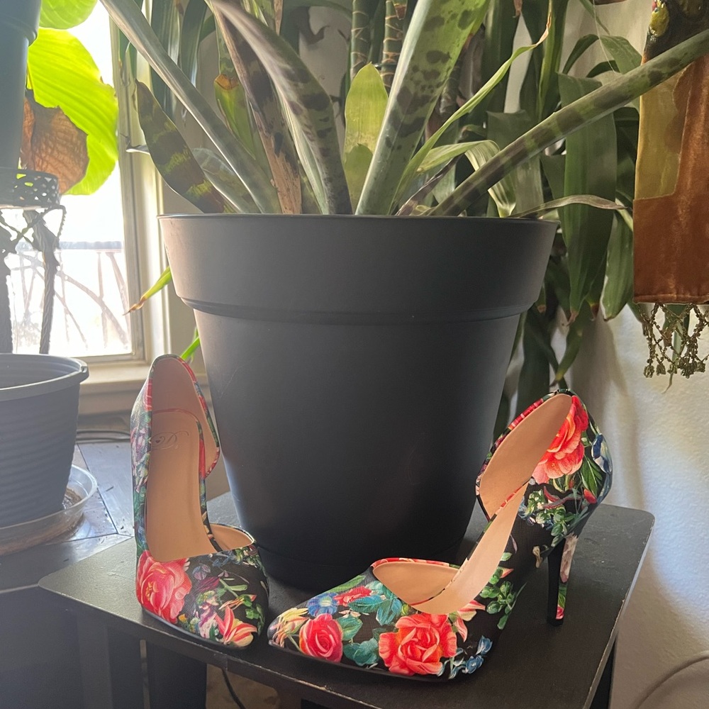 Beautiful Floral high heels